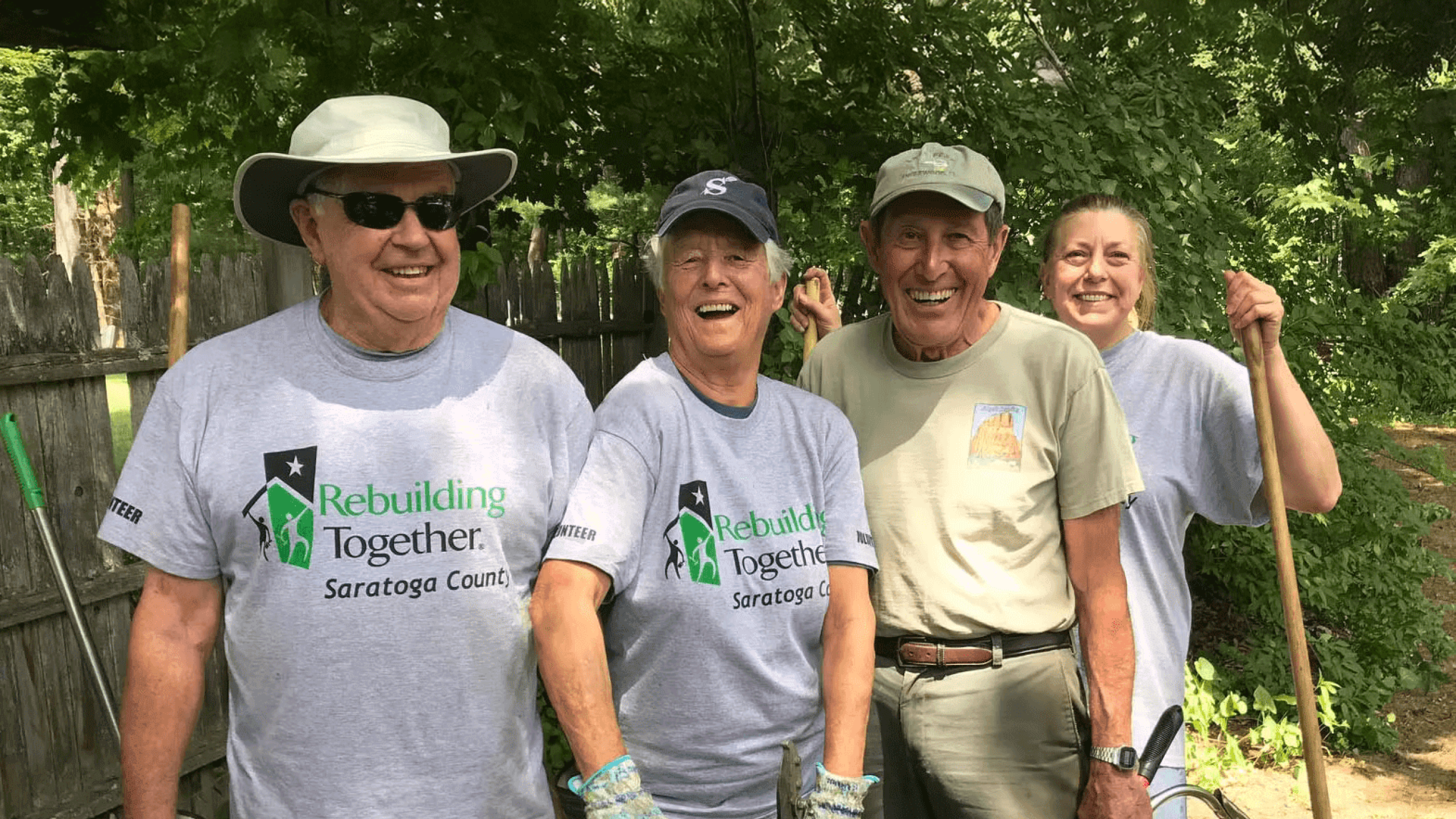 Volunteers Female Painting
